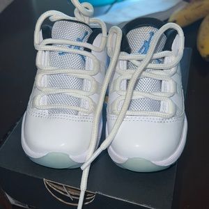 Toddler Jordan low 11s